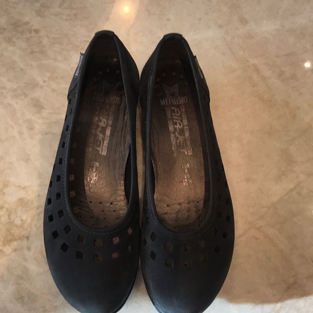 Mephisto Black Nubuck Walking Shoes